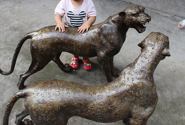 large bronze sculpture