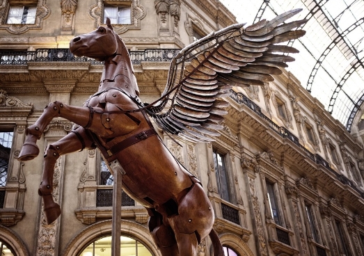 pegasus horse statue